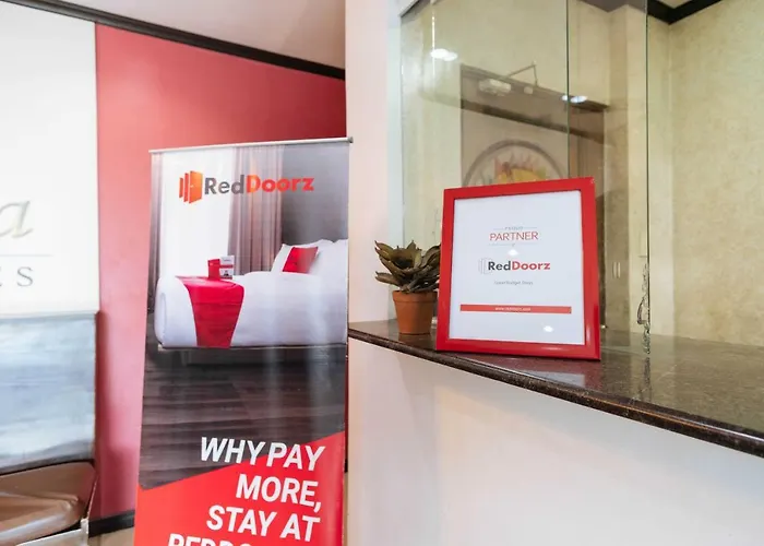 Hotel Reddoorz @ Bonifacio St 2*