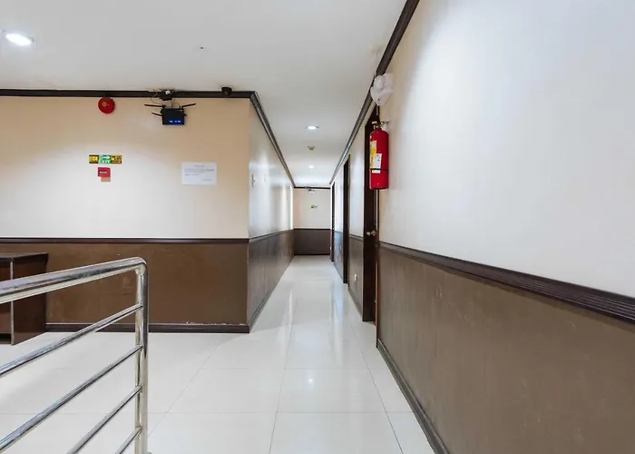 Hotel Reddoorz @ Bonifacio St 2*